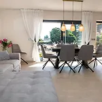 Adria Apartment *