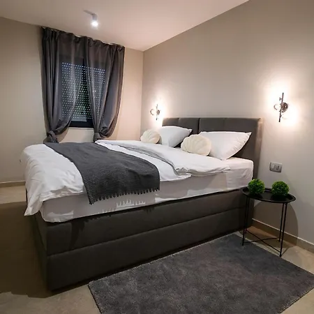 Adria * Novigrad Istria