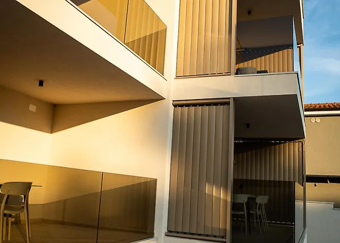 Adria شقة