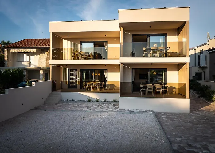 Adria شقة