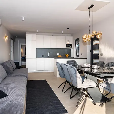 Adria * Novigrad (Istria)