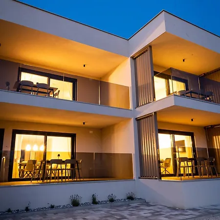 Adria * Novigrad Istria