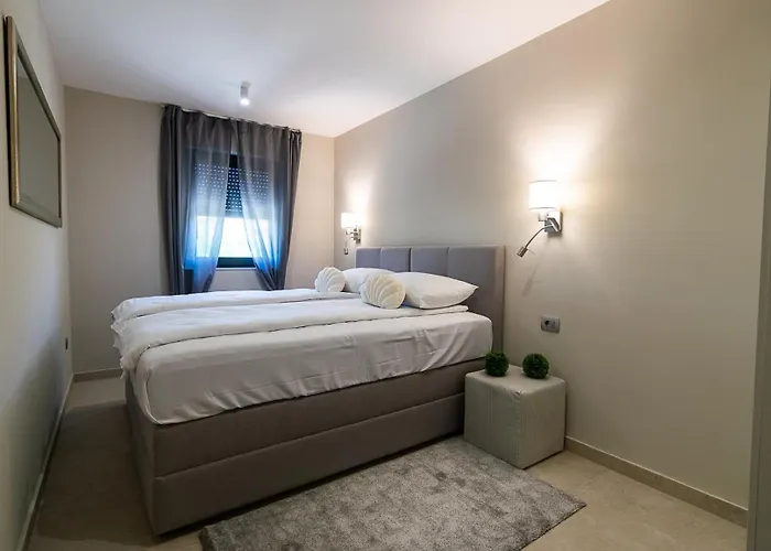 Adria * Novigrad Istria